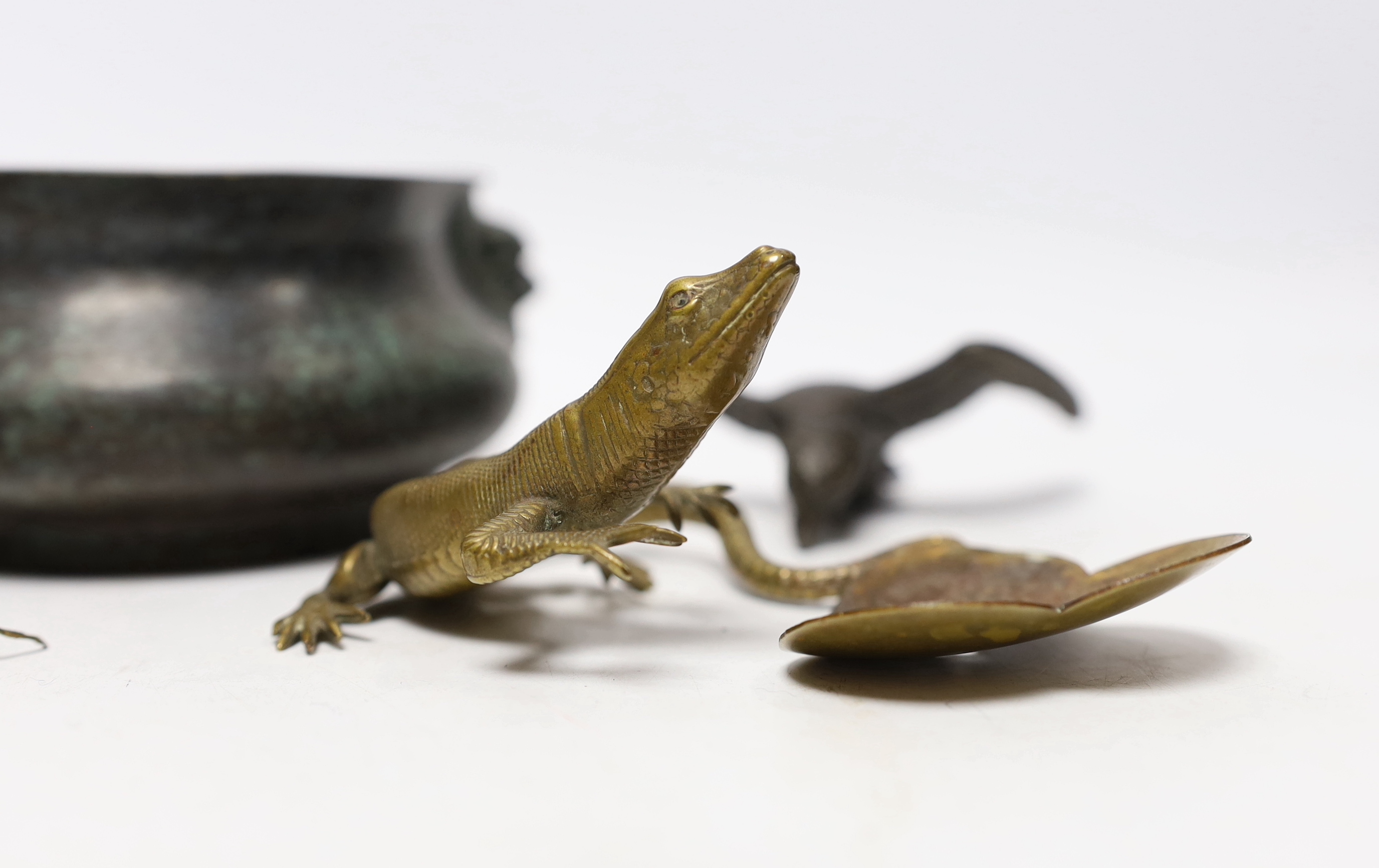 Chinese bronze censer, a Tibetan metal case, Japanese bronze lizard dish and a figure of a bird, diameter 11cm